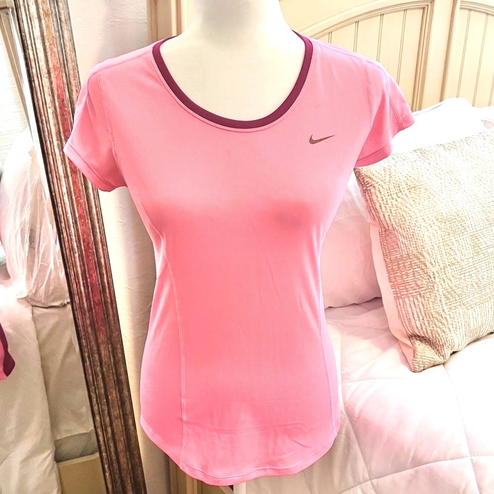 Nike || Pink Dri Fit Short Sleeve Running Top || Size Medium